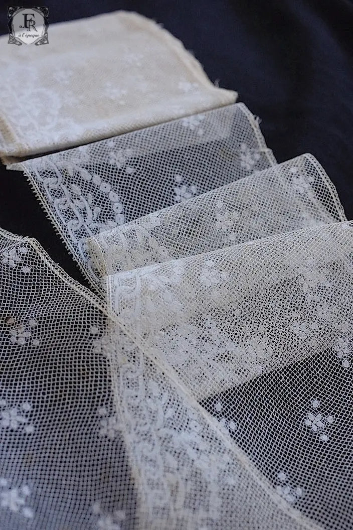 アンティークレース　dentelle ancienne 378cm .FR a l'epoque