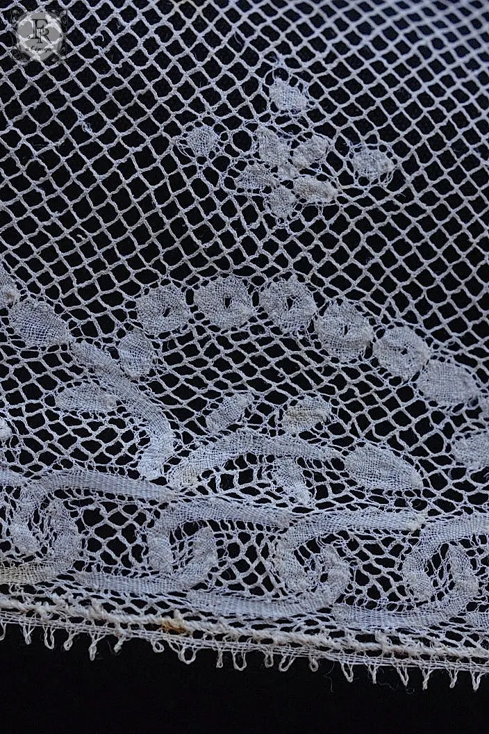 アンティークレース　dentelle ancienne 378cm .FR a l'epoque