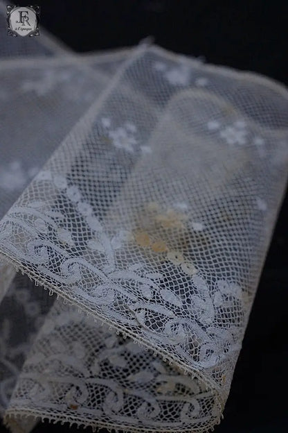 アンティークレース　dentelle ancienne 378cm .FR a l'epoque