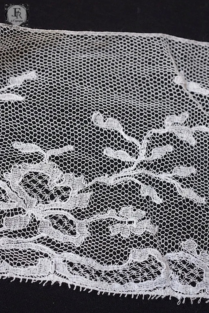 アンティークレース　dentelle ancienne 410cm .FR a l'epoque