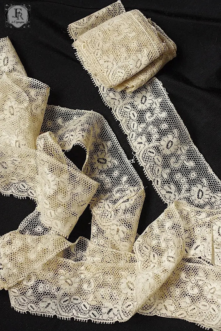アンティークレース　dentelle ancienne 420cm .FR a l'epoque