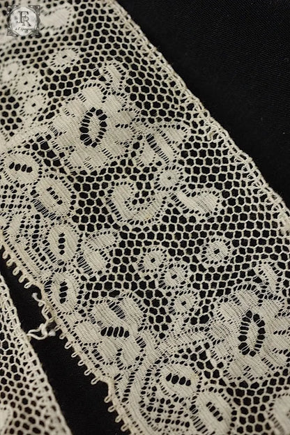 アンティークレース　dentelle ancienne 420cm .FR a l'epoque