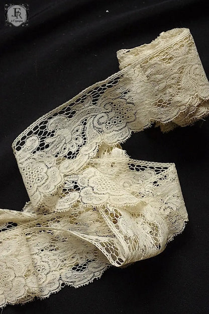 アンティークレース　dentelle ancienne 480cm .FR a l'epoque