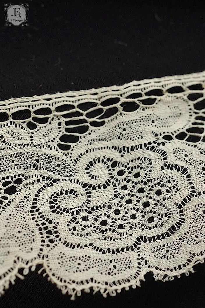 アンティークレース　dentelle ancienne 480cm .FR a l'epoque