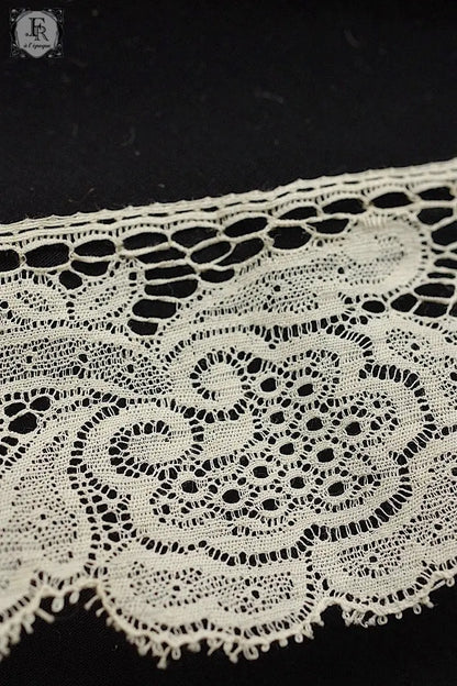 アンティークレース　dentelle ancienne 480cm .FR a l'epoque