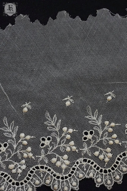 アンティークレース　dentelle ancienne 540cm .FR a l'epoque