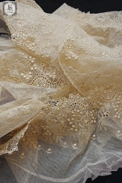 アンティークレース　dentelle ancienne 540cm .FR a l'epoque