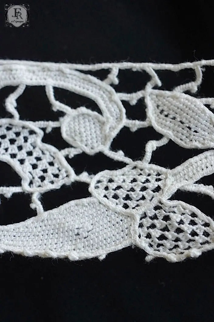 アンティークレース　dentelle ancienne 700cm .FR a l'epoque