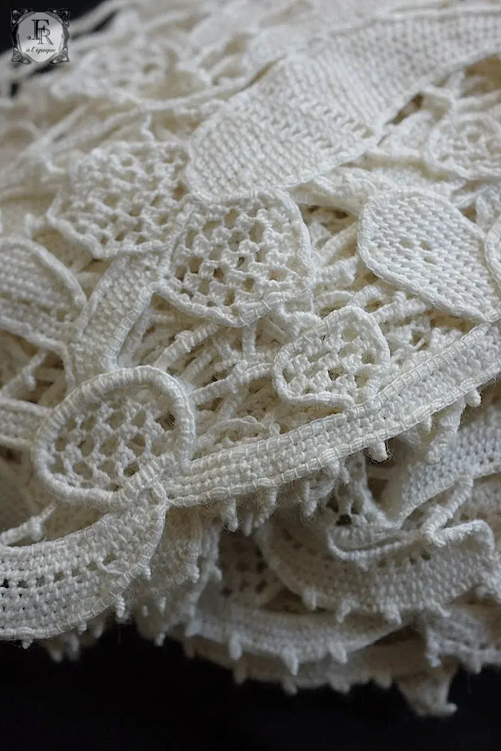 アンティークレース　dentelle ancienne 700cm .FR a l'epoque