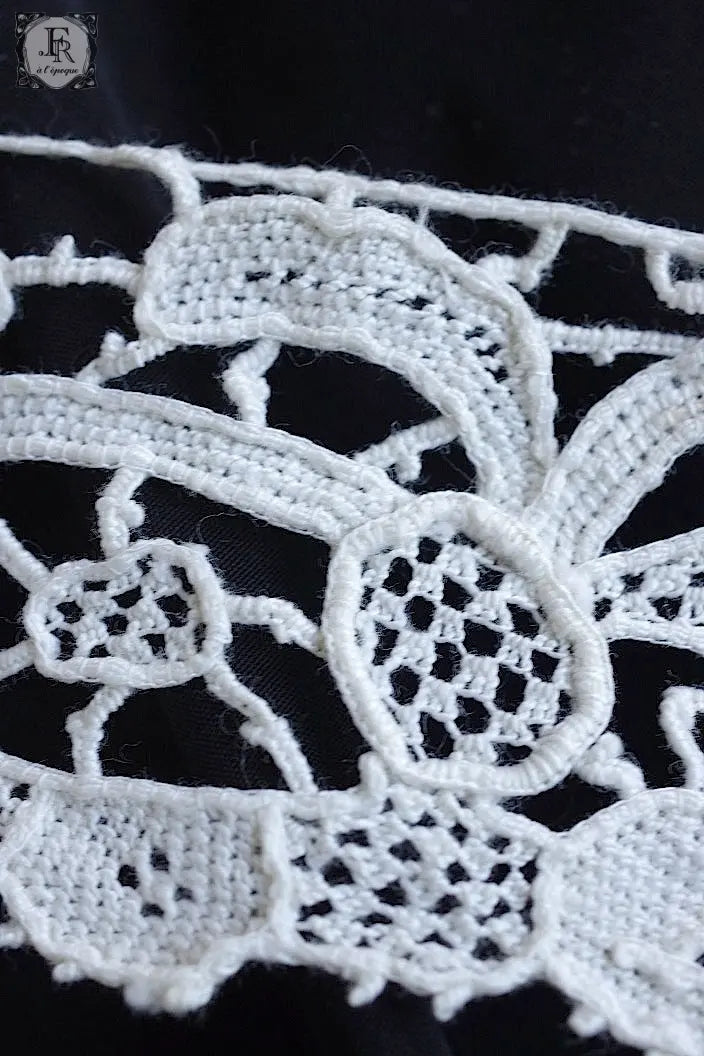 アンティークレース　dentelle ancienne 700cm .FR a l'epoque