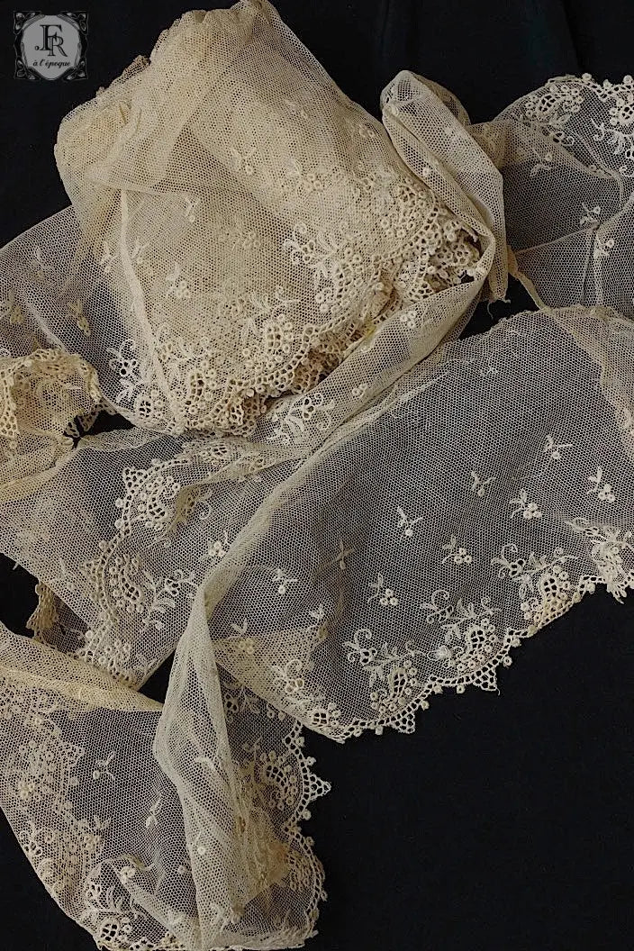 アンティークレース　dentelle ancienne 730cm .FR a l'epoque