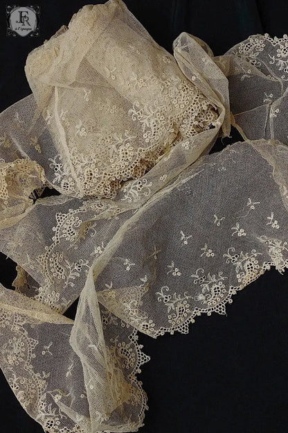 アンティークレース　dentelle ancienne 730cm .FR a l'epoque