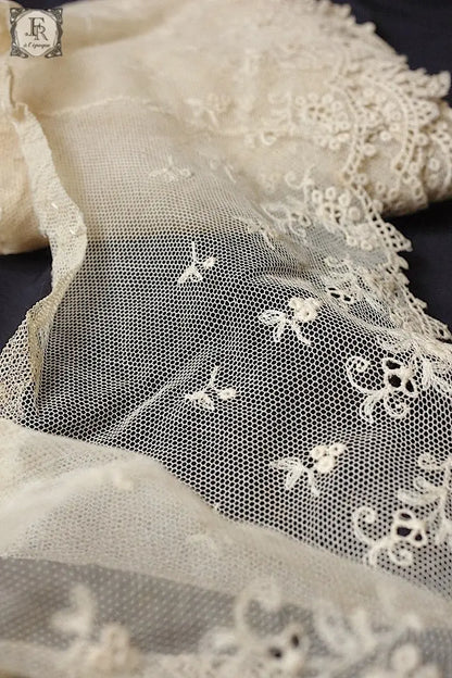 アンティークレース　dentelle ancienne 730cm .FR a l'epoque