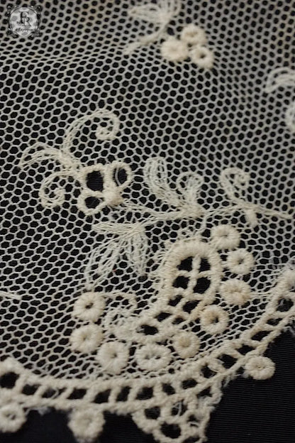 アンティークレース　dentelle ancienne 730cm .FR a l'epoque