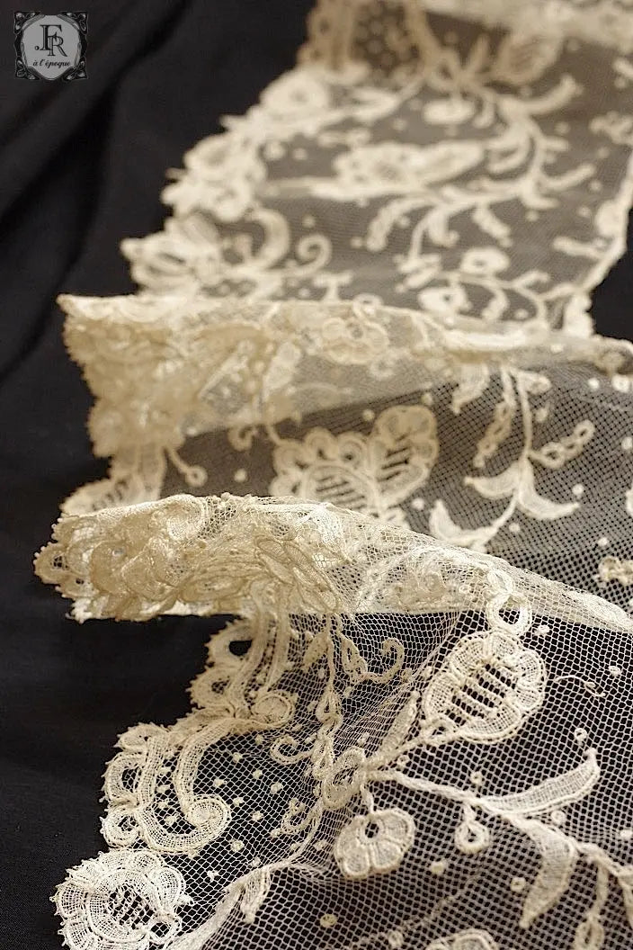 アンティークレース　dentelle ancienne  首周り　アプリカッションアングレテール .FR a l'epoque