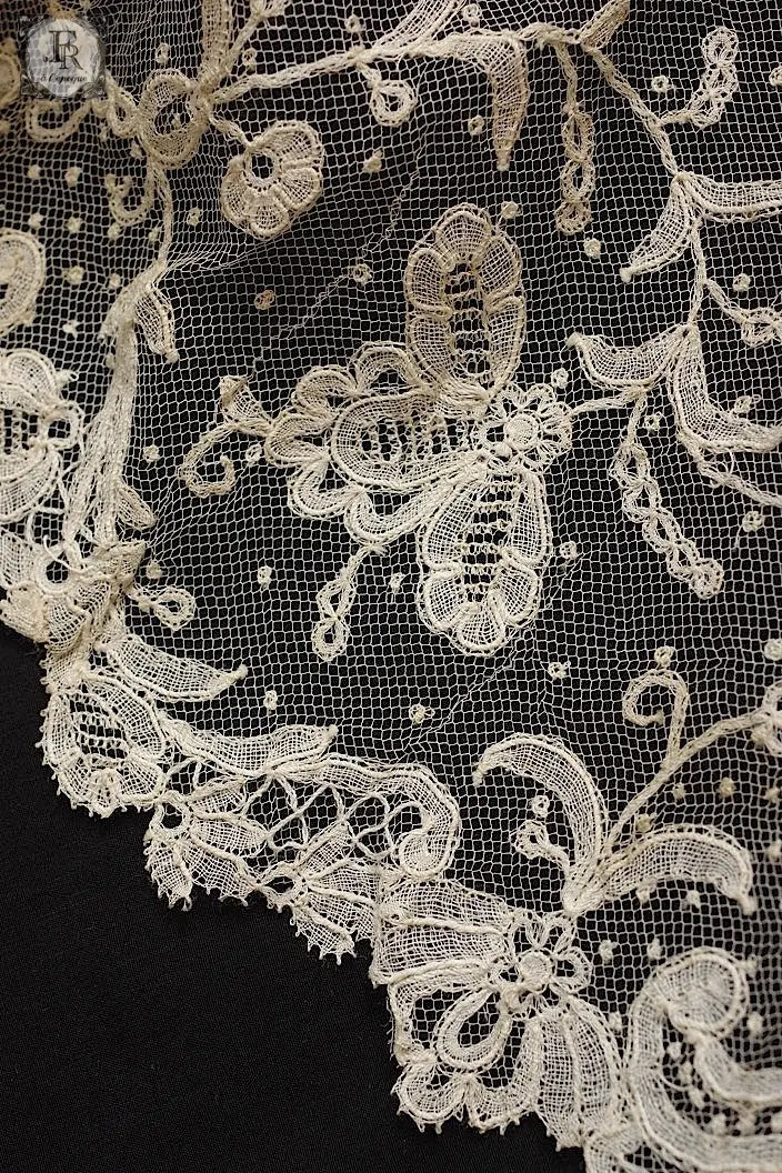 アンティークレース　dentelle ancienne  首周り　アプリカッションアングレテール .FR a l'epoque