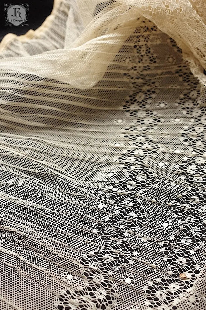 アンティークレース　dentelle ancienne チュールプリーツ .FR a l'epoque