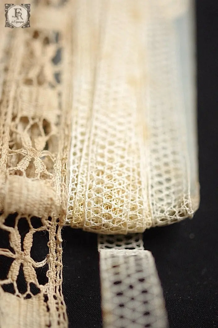 アンティークレース　dentelle ancienne ２種 .FR a l'epoque