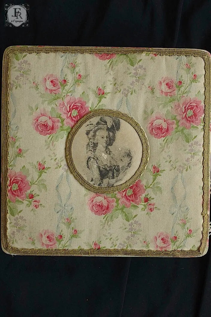 アンティークレース　dentelle ancienne 箱 .FR a l'epoque