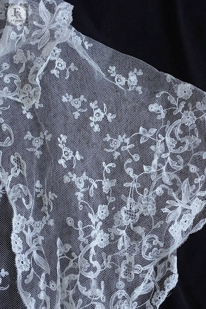 アンティークレース　dentelle ancienne 襟付きケープ .FR a l'epoque