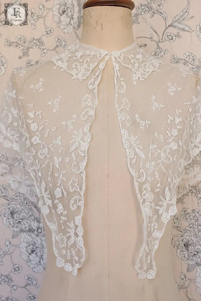 アンティークレース　dentelle ancienne 襟付きケープ .FR a l'epoque