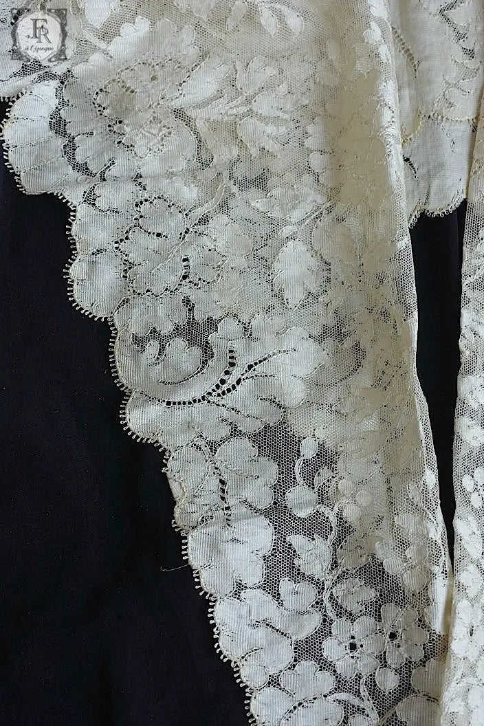 アンティークレース　dentelle ancienne ショール .FR a l'epoque