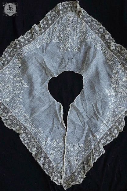 アンティークレース　dentelle ancienne 刺繍襟 .FR a l'epoque