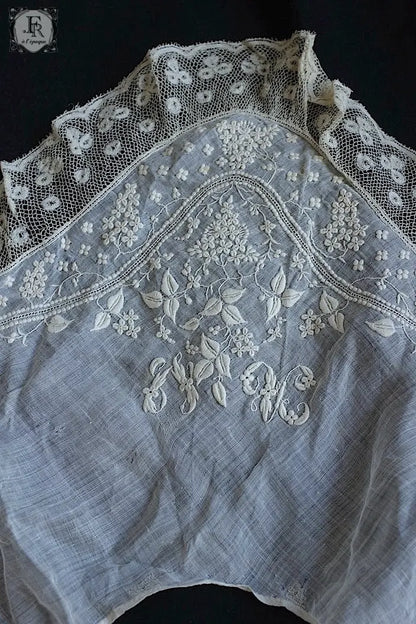 アンティークレース　dentelle ancienne 刺繍襟 .FR a l'epoque