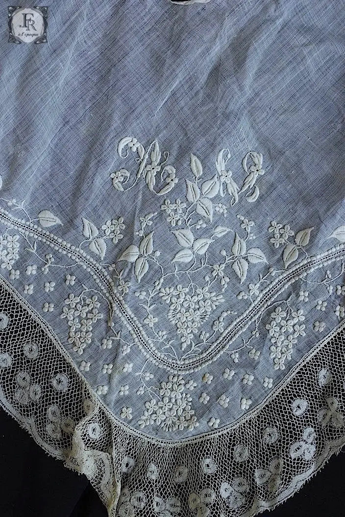 アンティークレース　dentelle ancienne 刺繍襟 .FR a l'epoque