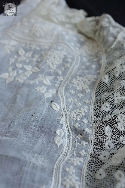アンティークレース　dentelle ancienne 刺繍襟 .FR a l'epoque