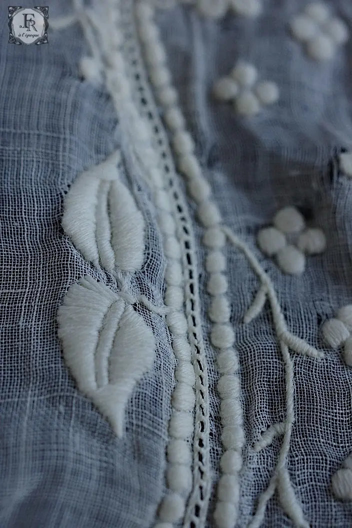 アンティークレース　dentelle ancienne 刺繍襟 .FR a l'epoque