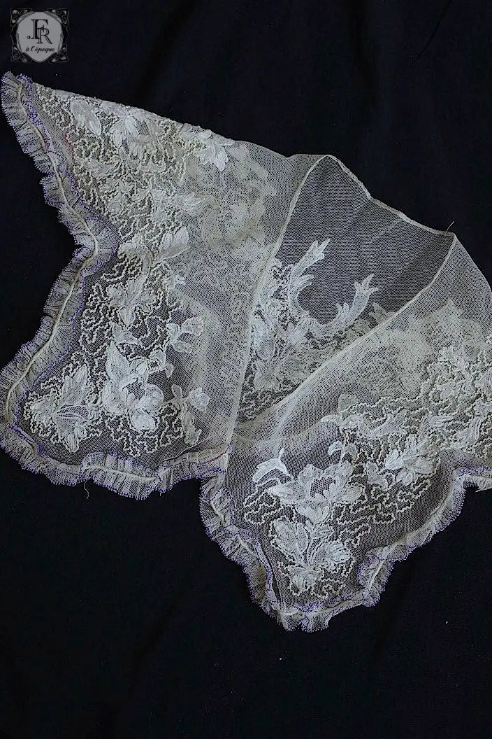 アンティークレース　dentelle ancienne 襟 .FR a l'epoque