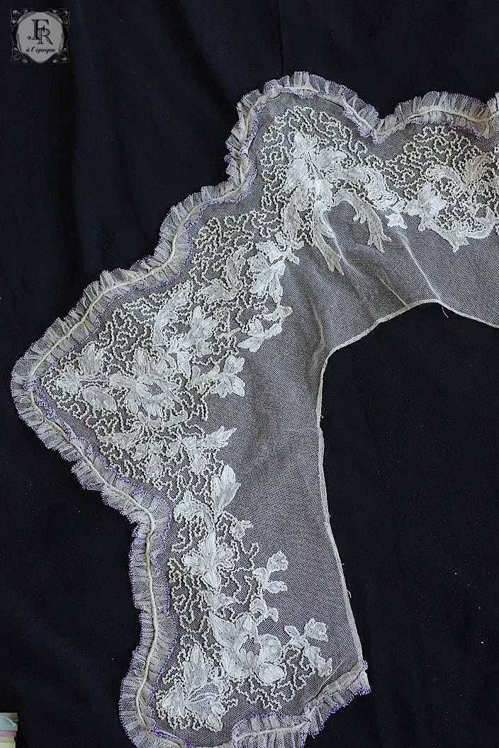 アンティークレース　dentelle ancienne 襟 .FR a l'epoque