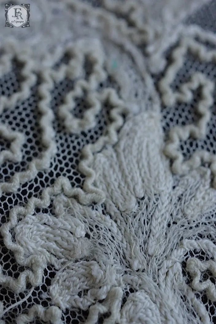 アンティークレース　dentelle ancienne 襟 .FR a l'epoque