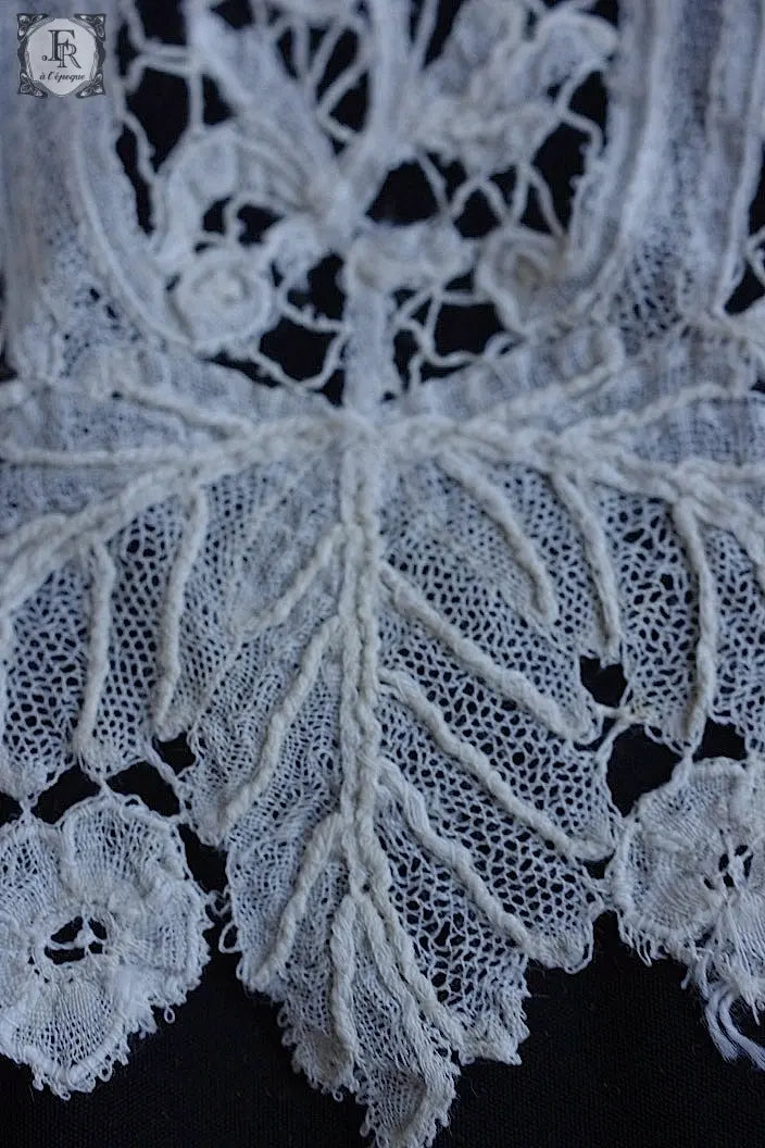 アンティークレース　dentelle ancienne タイ .FR a l'epoque