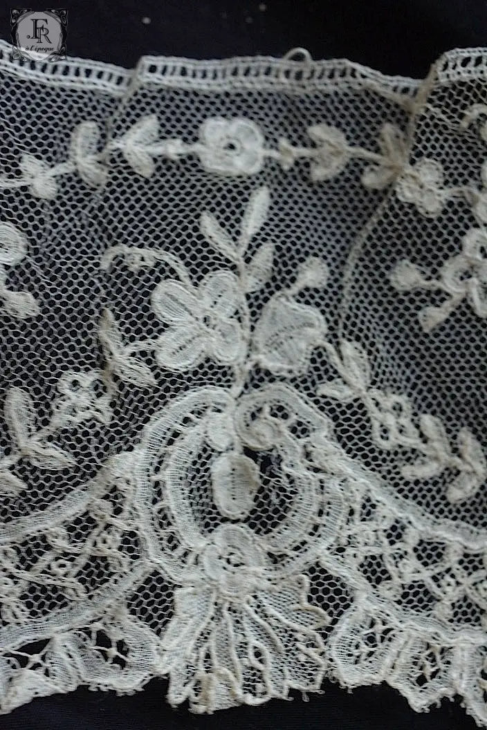 アンティークレース　dentelle ancienne ブリュクセル　ハギレ .FR a l'epoque