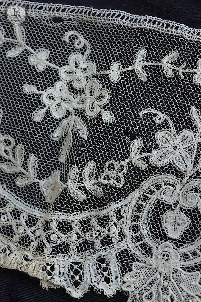 アンティークレース　dentelle ancienne ブリュクセル　ハギレ .FR a l'epoque