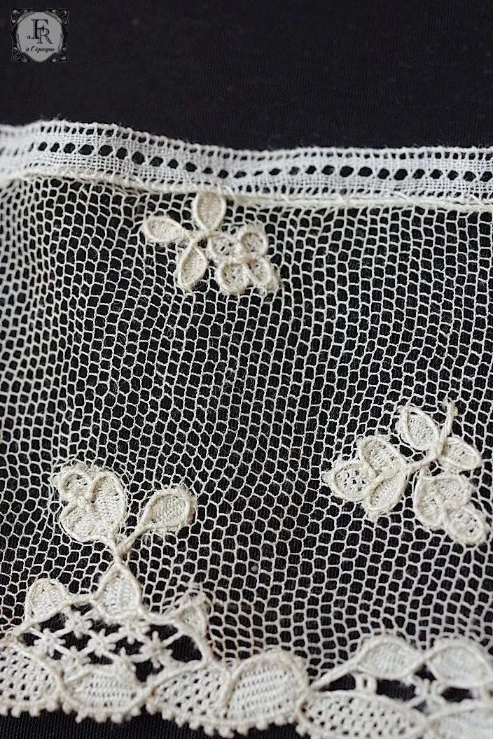 アンティークレース　dentelle ancienne ブラノレース .FR a l'epoque