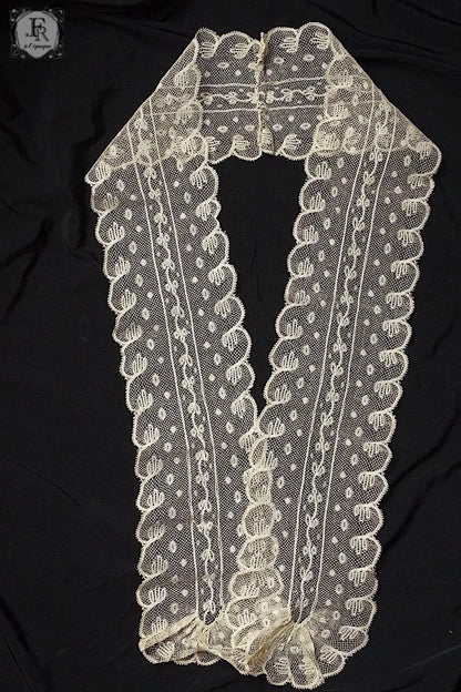 アンティークレース　dentelle ancienne ラペット .FR a l'epoque