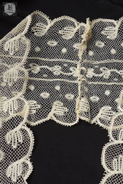 アンティークレース　dentelle ancienne ラペット .FR a l'epoque