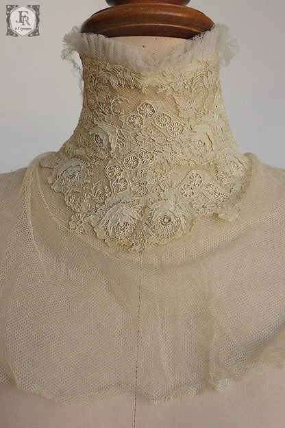 アンティークレース　dentelle ancienne ブリュクセル　スタンドカラー　 .FR a l'epoque