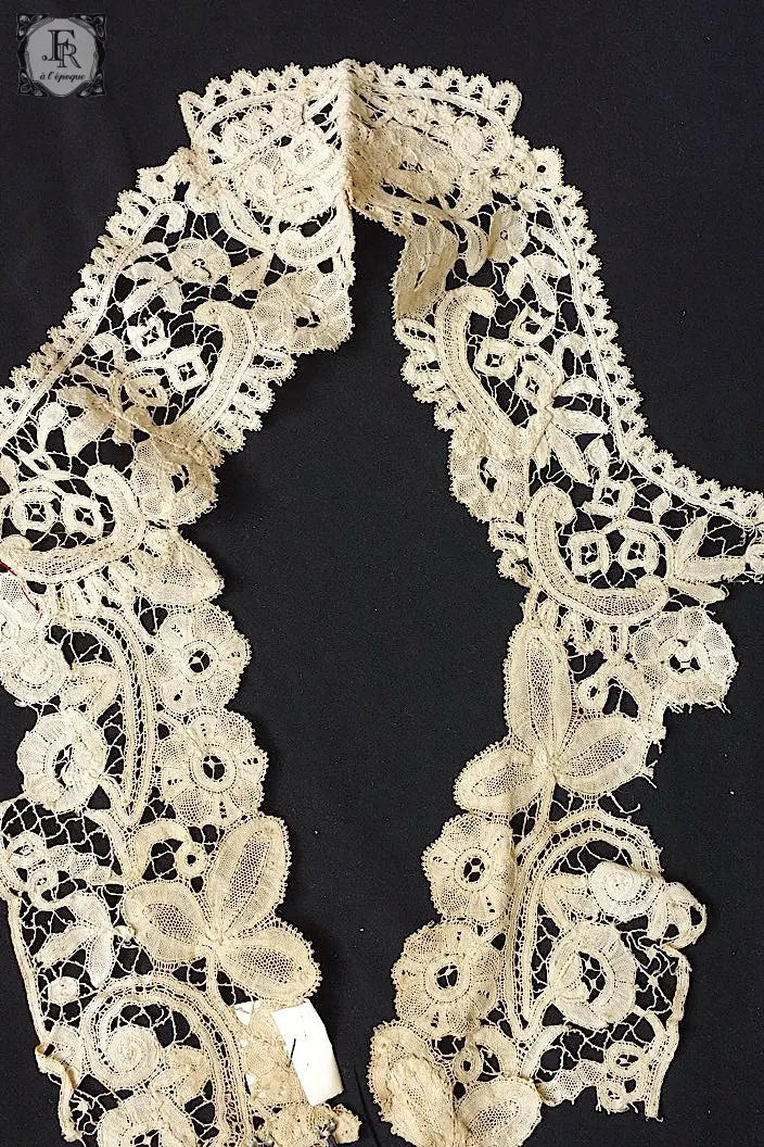 アンティークレース　dentelle ancienne ホニトンハギレ .FR a l'epoque