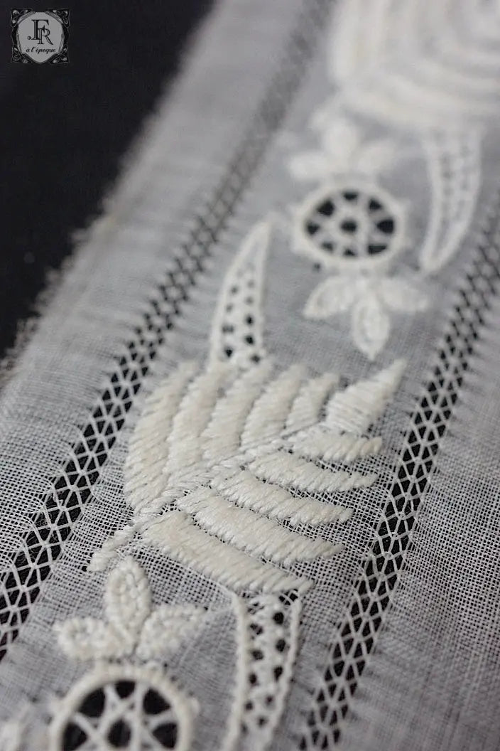 アンティークレース　dentelle ancienne 刺繍テープ .FR a l'epoque