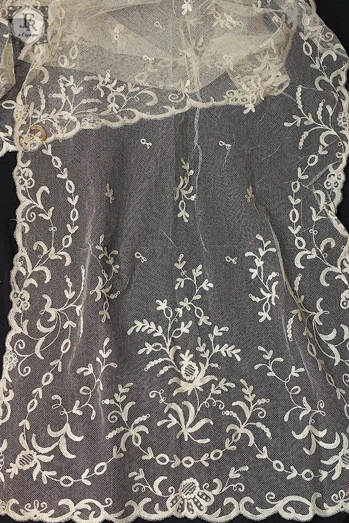 アンティークレース　dentelle ancienne ショール .FR a l'epoque