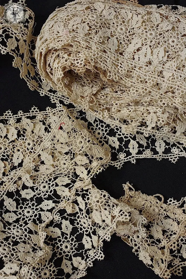 アンティークレース　dentelle ancienne  ギピュールレース .FR a l'epoque