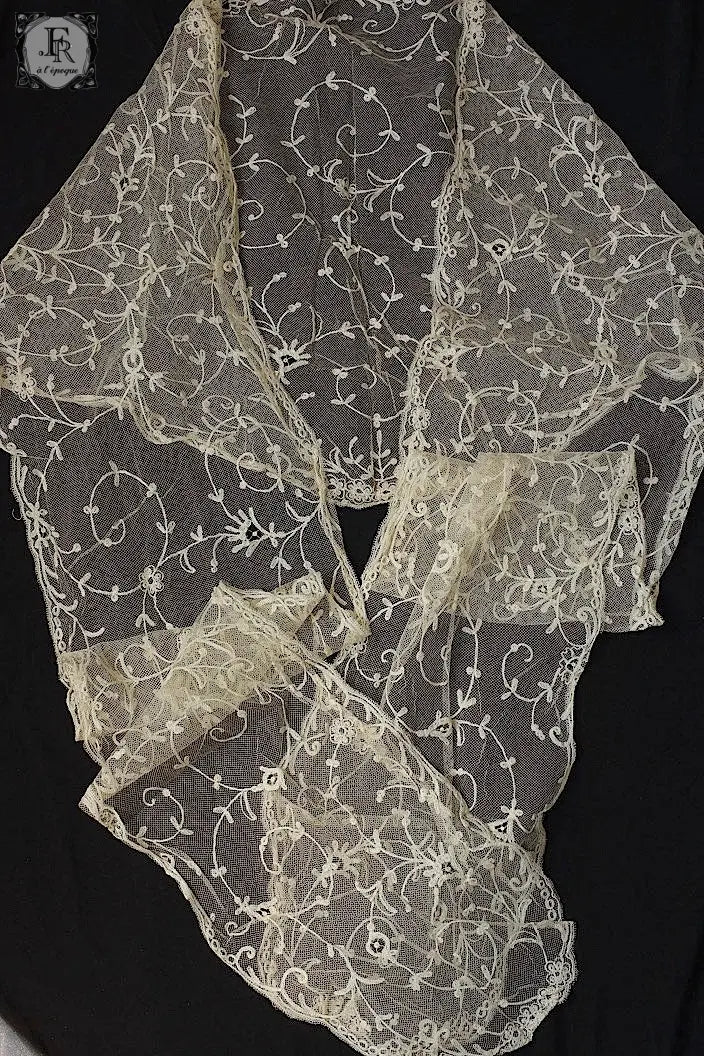 アンティークレース　dentelle ancienne  ショール .FR a l'epoque
