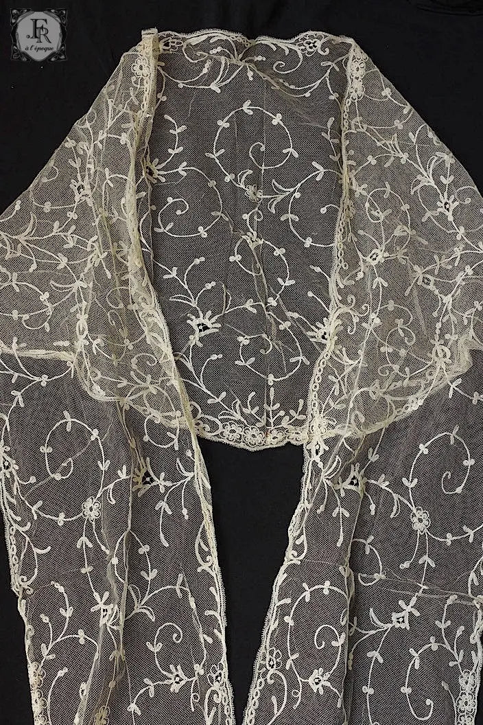 アンティークレース　dentelle ancienne  ショール .FR a l'epoque