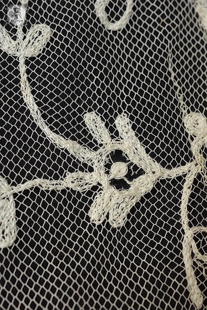 アンティークレース　dentelle ancienne  ショール .FR a l'epoque