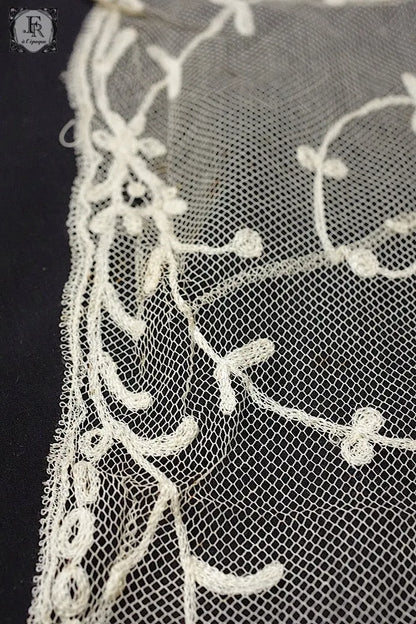 アンティークレース　dentelle ancienne  ショール .FR a l'epoque