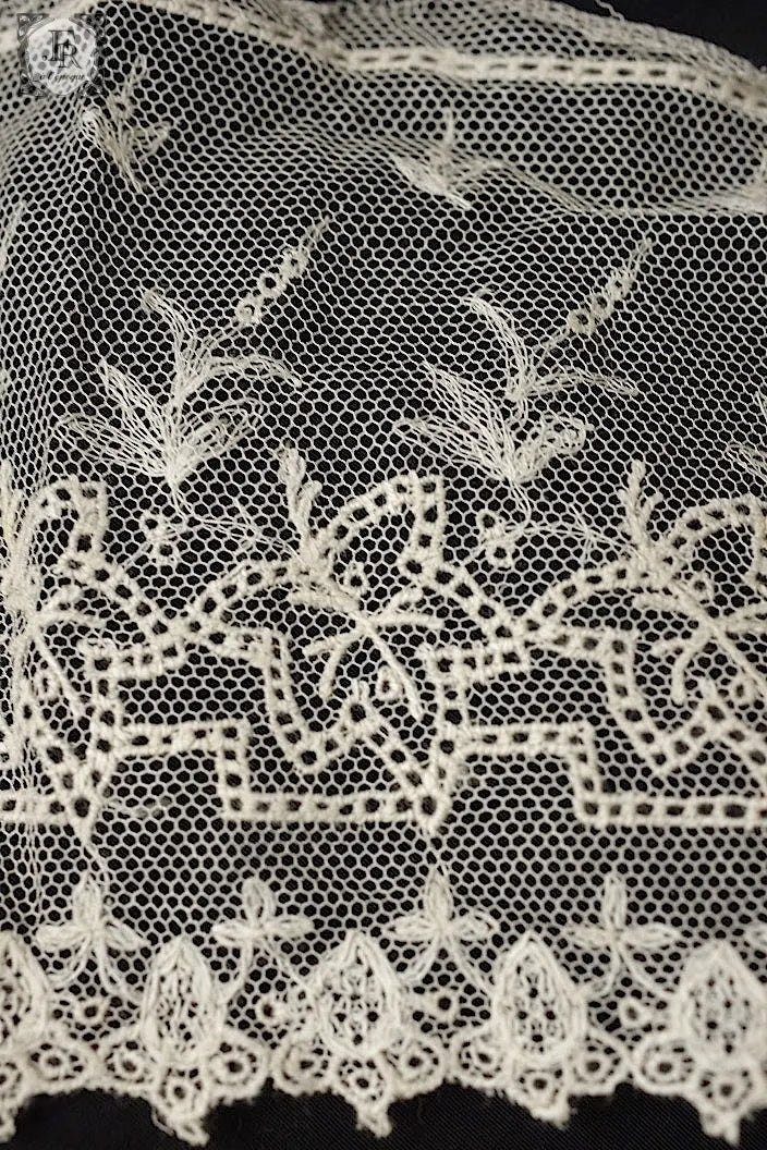 アンティークレース　dentelle ancienne マリンヌなど .FR a l'epoque